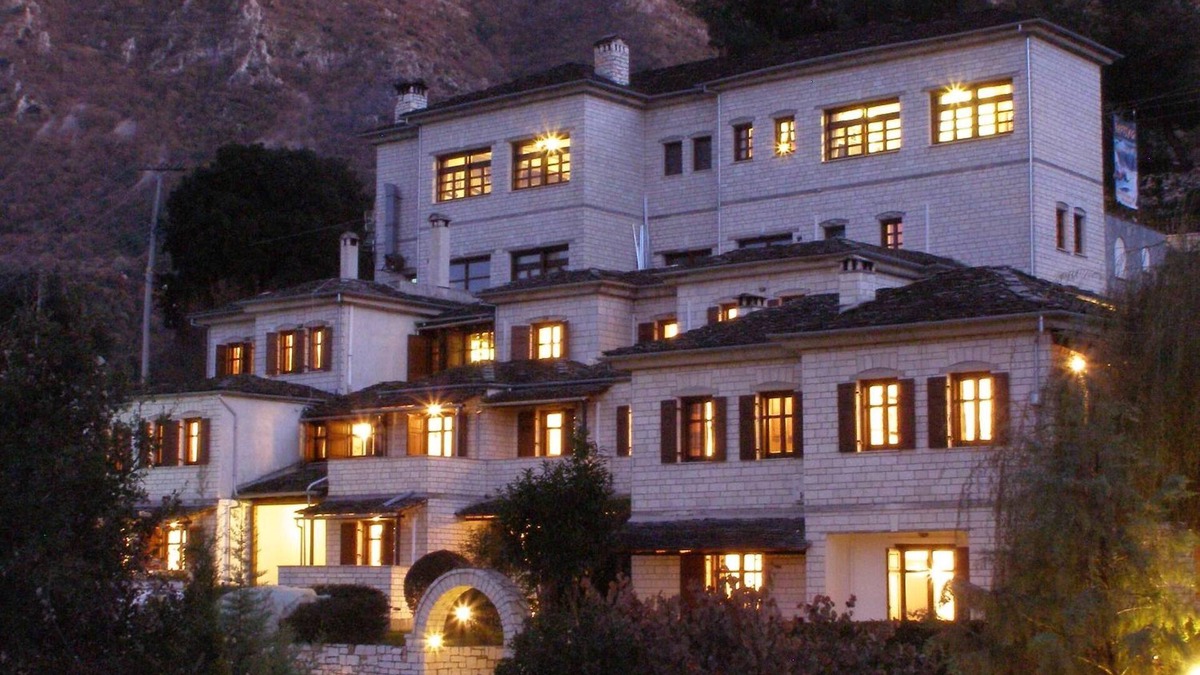 Aristi Hotel | Taxiarches Hotel