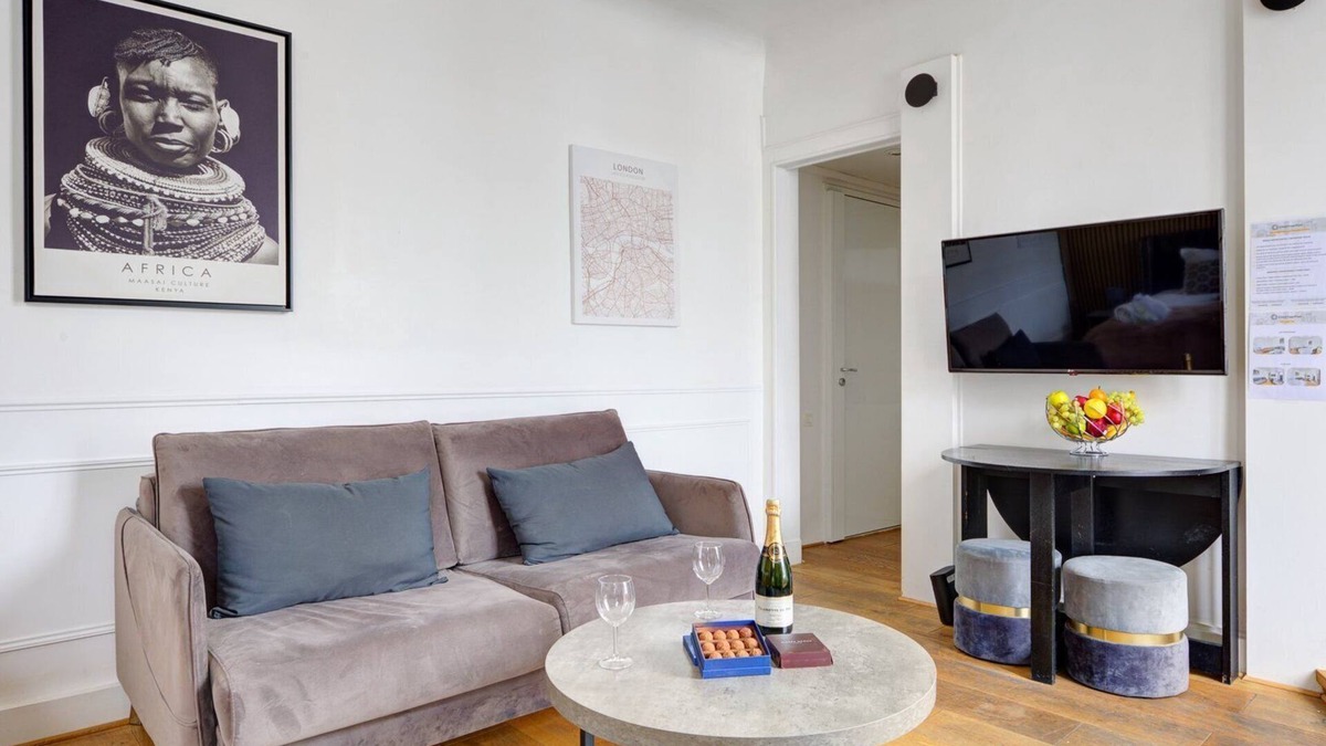 8th Arrondissement Apartment | TBS 104 - Superb flat on Avenue Champs-Elysées