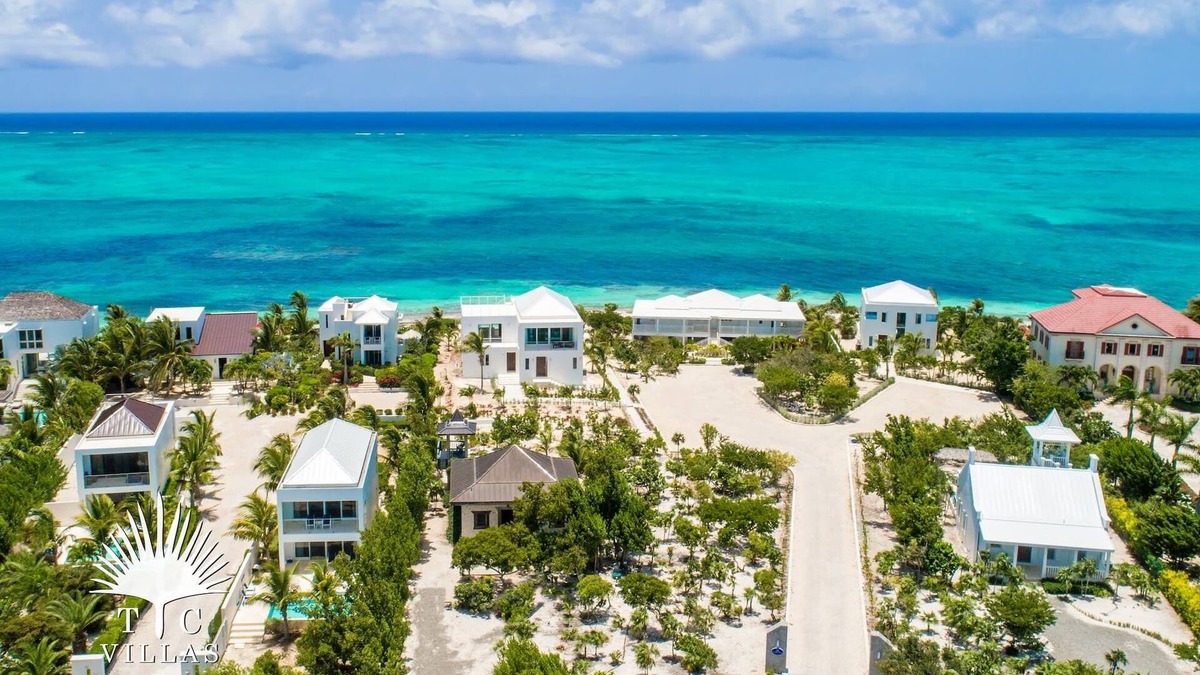 Providenciales House | TC Villas -Nutmeg Cottage -Romantic on Grace Bay Beach
