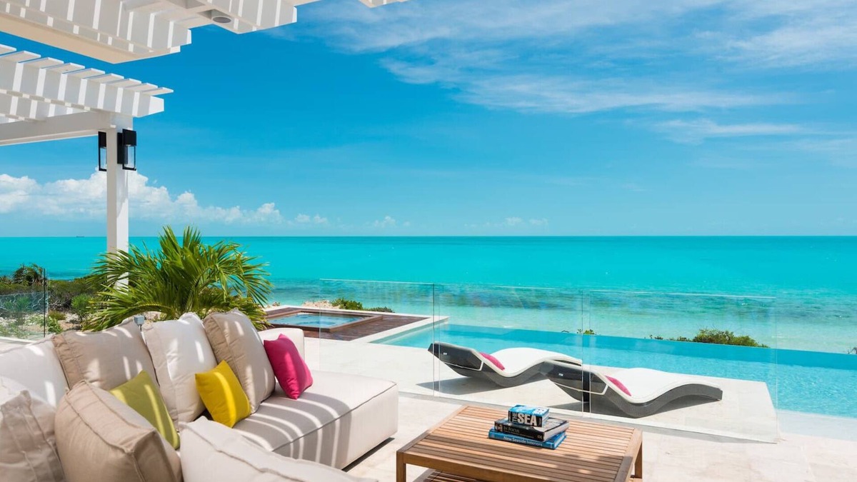 Long Bay Hills House | TC Villas -Villa Isla -Luxurious villa on stunning Long Bay Beach