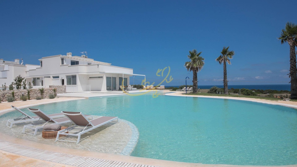 Capitolo Villa | TD Villa Maestrale Luxury Pool & Sea View