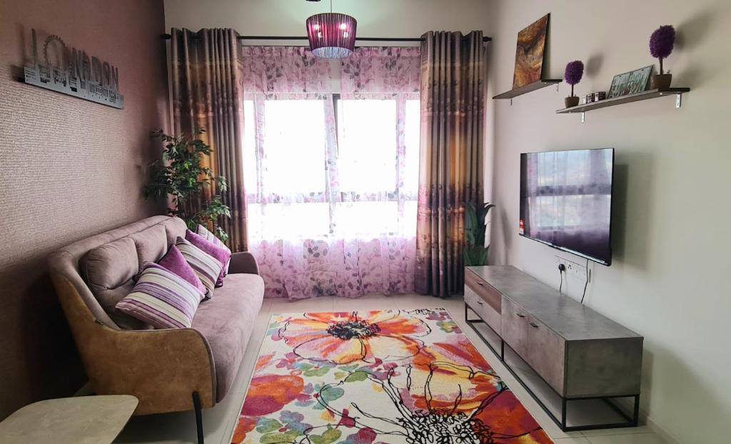 Bangi Sentral Apartment | Te amo Gandaria Bangi Pool View Netflix Full Aircond