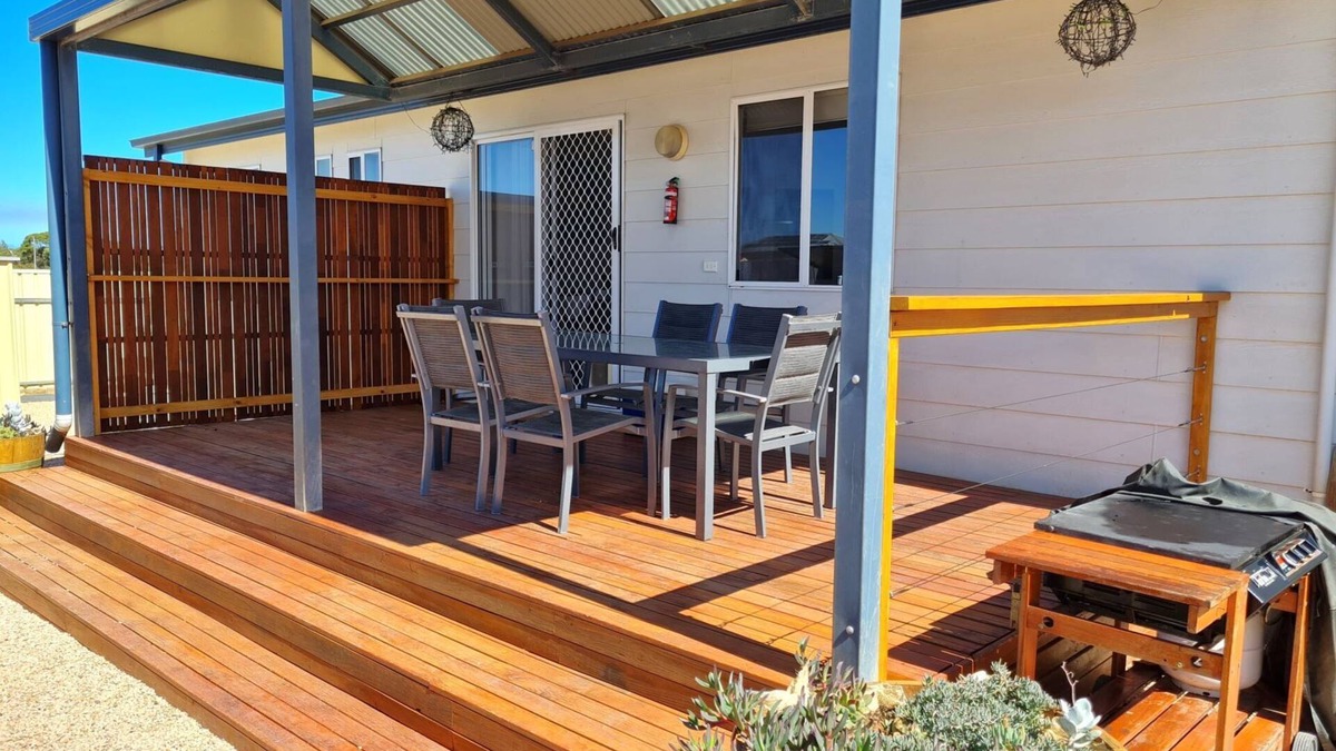 Moonta Bay House | Te Taha Moana - By The Beach, Moonta Bay