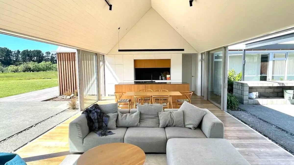 Broomfield Other | Te Whare Waiparann