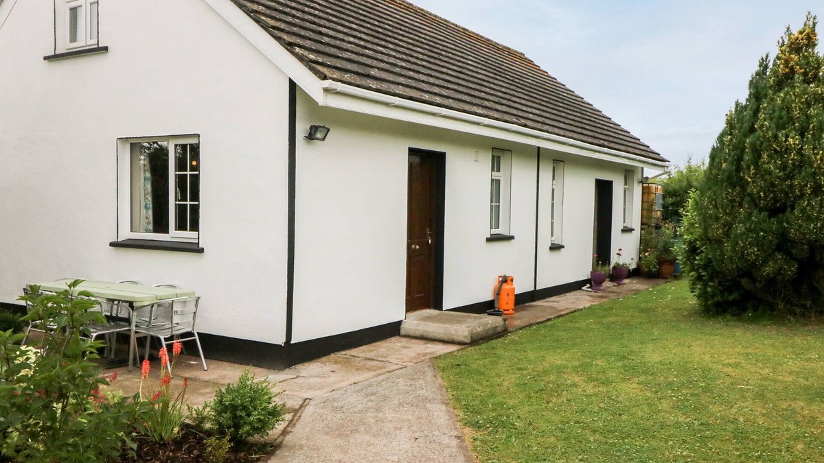 County Waterford Cottage | TEACH CHIUIN, family friendly in Cappoquin, County Waterford