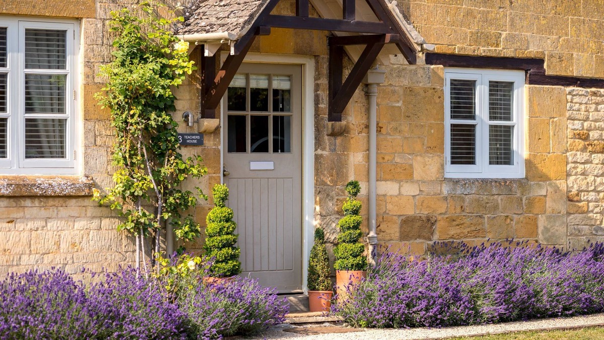 Great Wolford House | Teachers House Cotswolds Lux Cottage Grd, Daylesford, Stow, Oxford, Soho Farm.