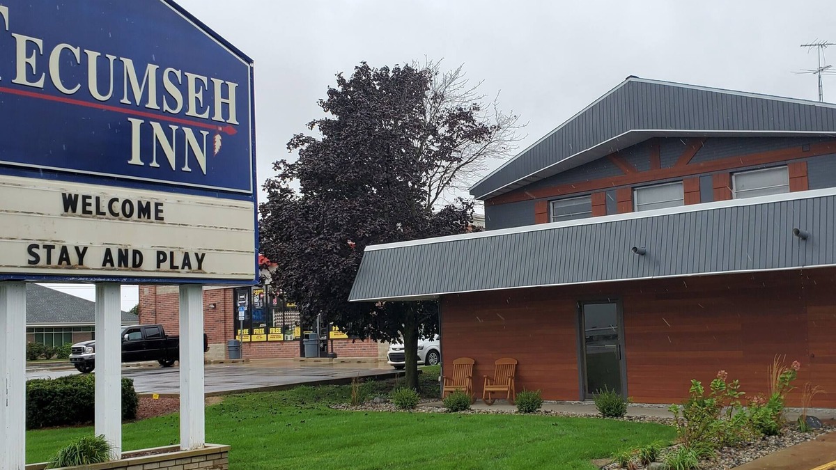 Tecumseh Hotel | Tecumseh Inn