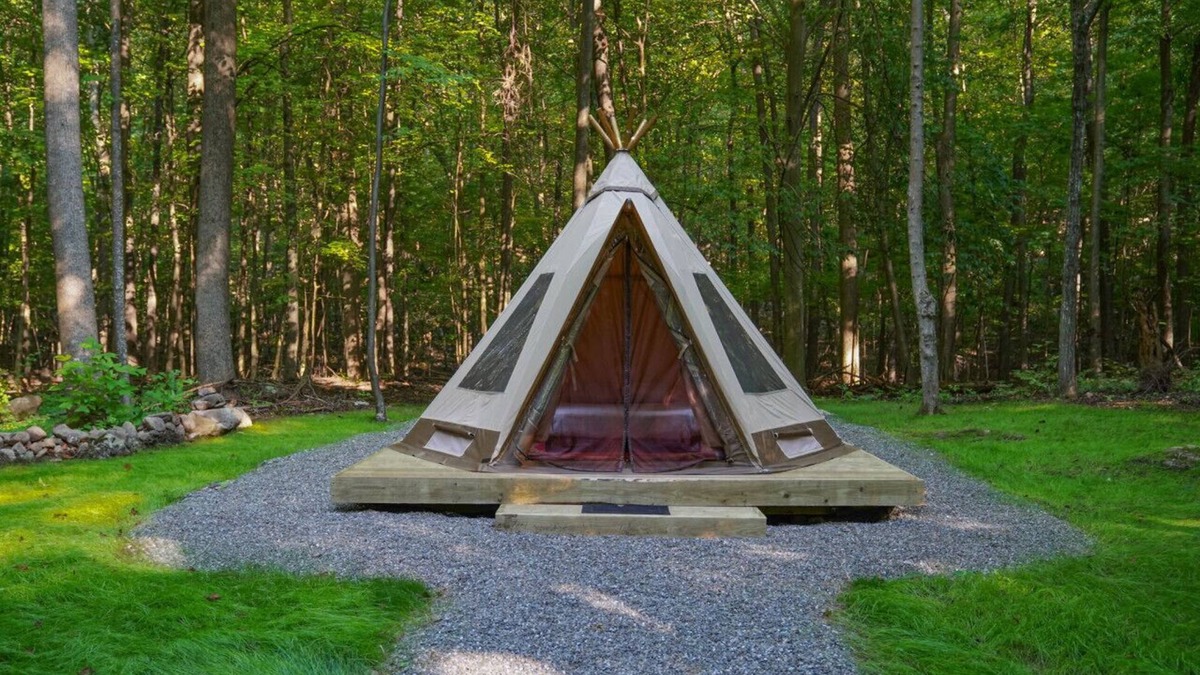 Vernon RV Rental | Teepee Style Glamping Tent