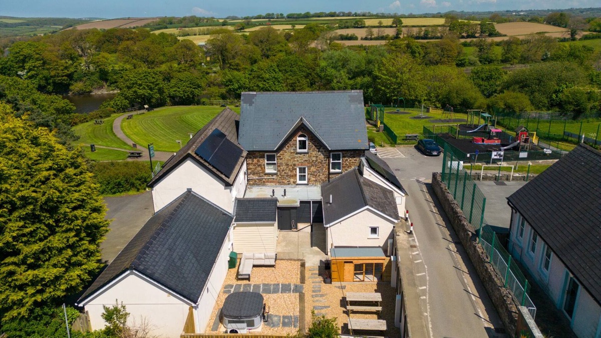 St Dogmaels Cottage | Teifi Villa
