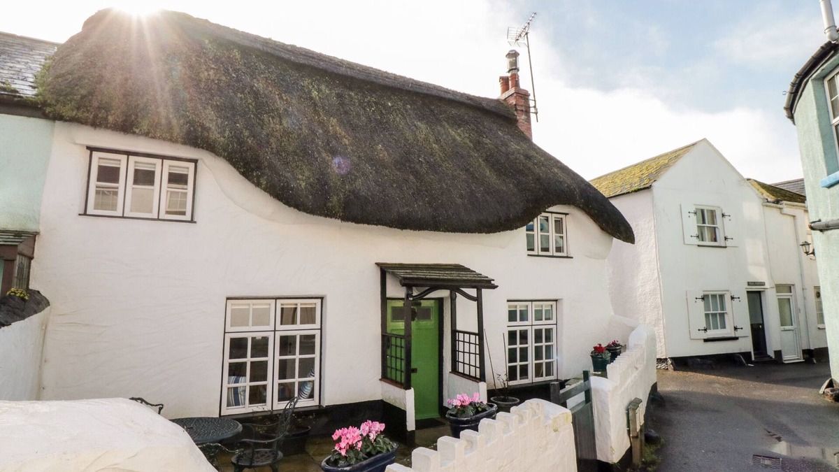 Shaldon Cottage | TEIGN COTTAGE, pet friendly, character holiday cottage in Shaldon