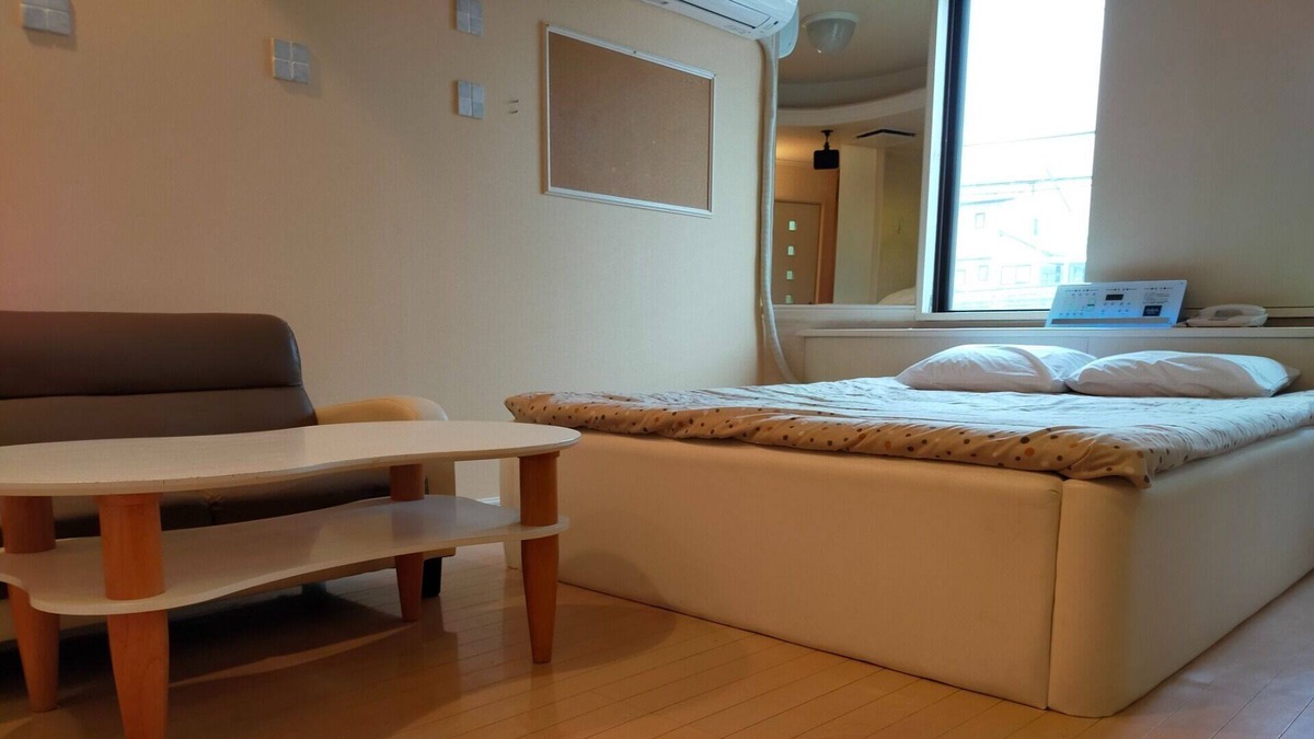 Honjo House | Telework convenient and serene hotel AQA / Honjo Saitama