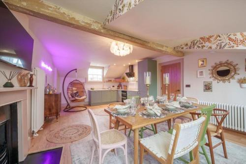 Bristol Old City Apartment | Tellers secret loft apartment The Bank of England