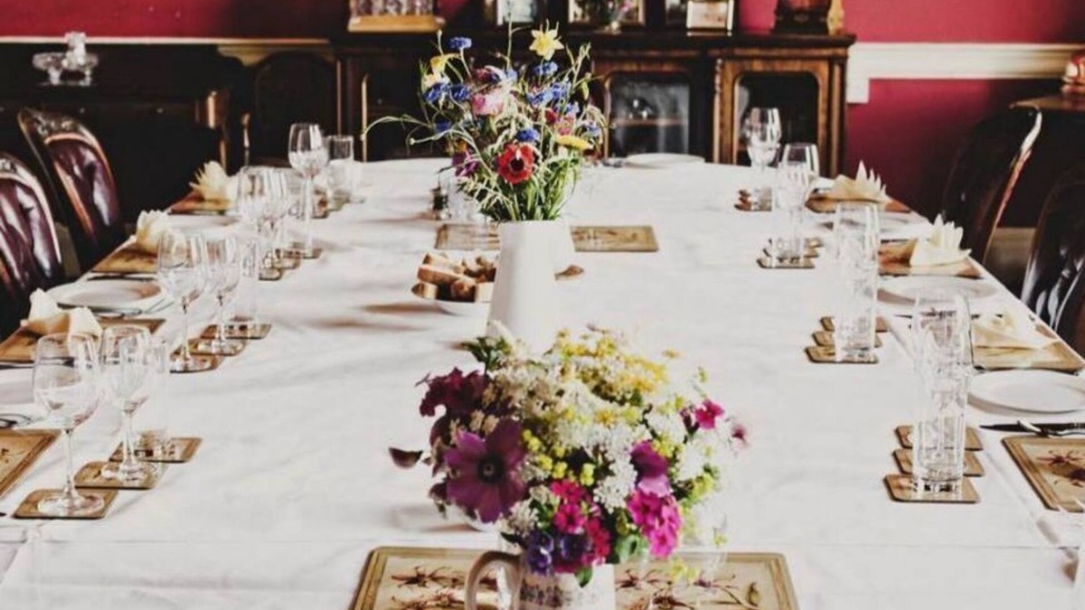 Fivemilebourne House | Temple House, a member of the Storied Collection