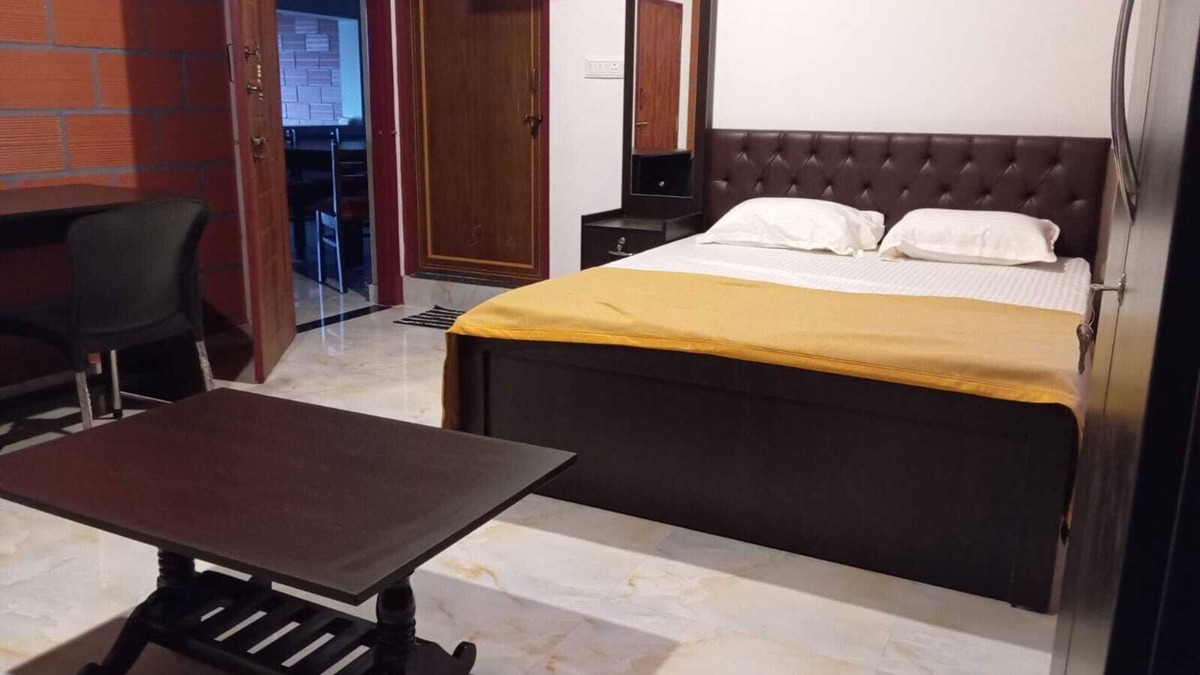 Sringeri Hotel | Temple View Homestay