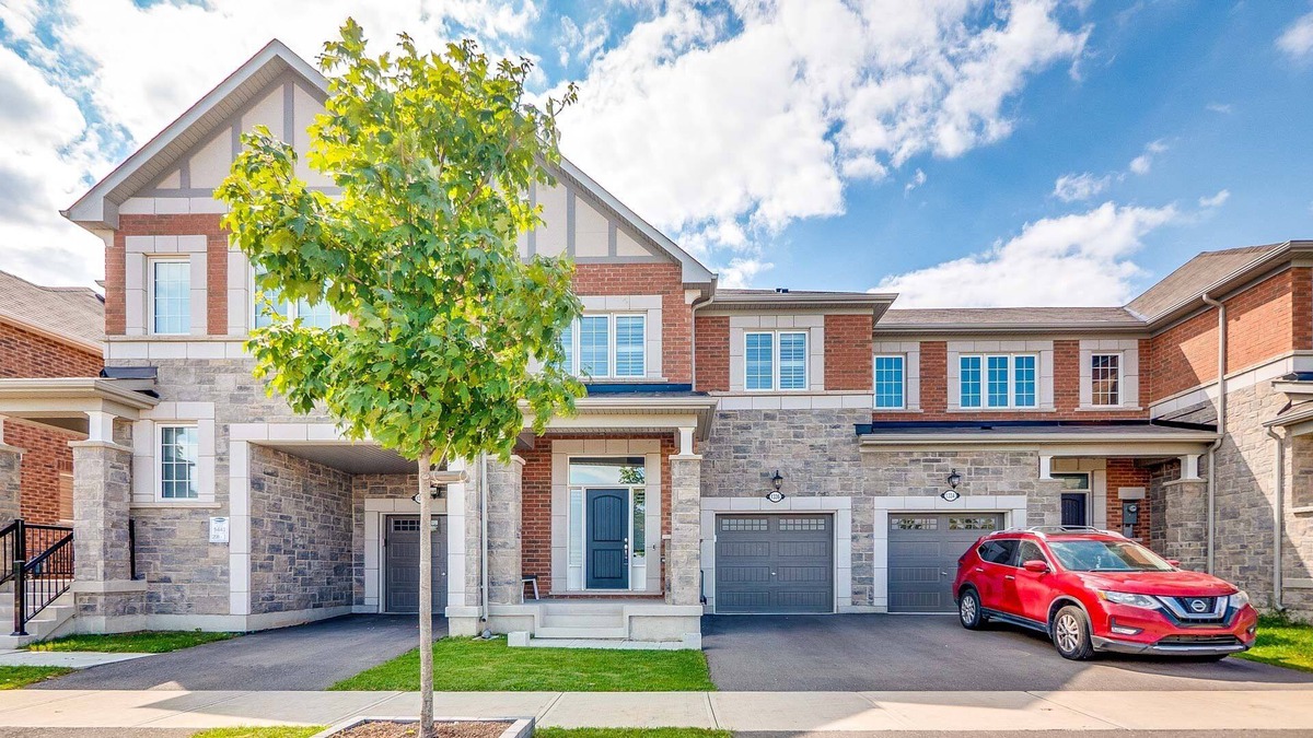 Halton Regional Municipality House | "Temporary Tranquility Awaits: 3-Bedroom Townhome in Milton, Ontario