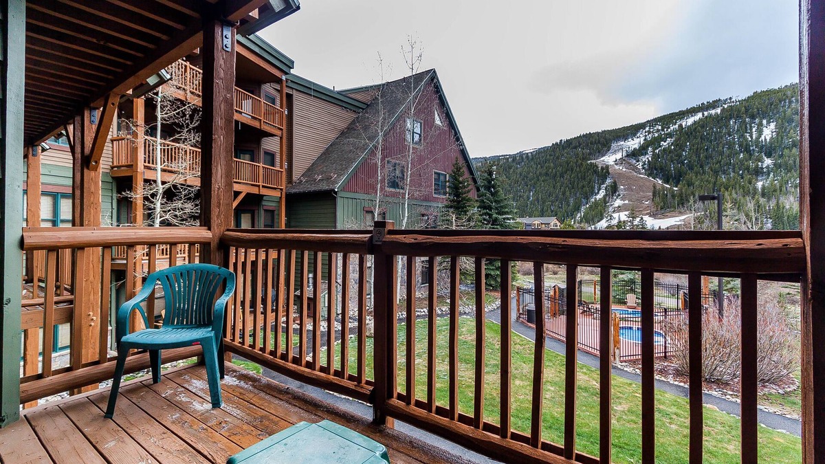 Mountain House Condo | Tenderfoot Lodge by Summit County Mountain Retreats