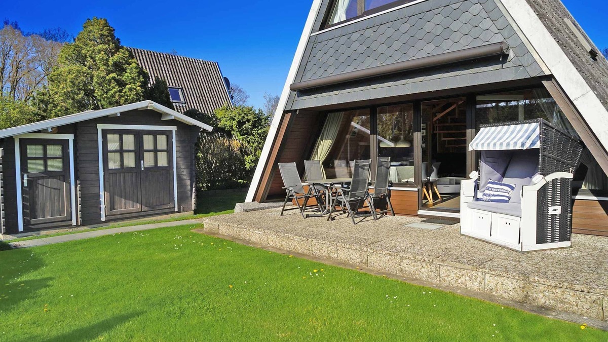 Damp House | Tent roof house with WiFi - 2 x TV - tent roof house
