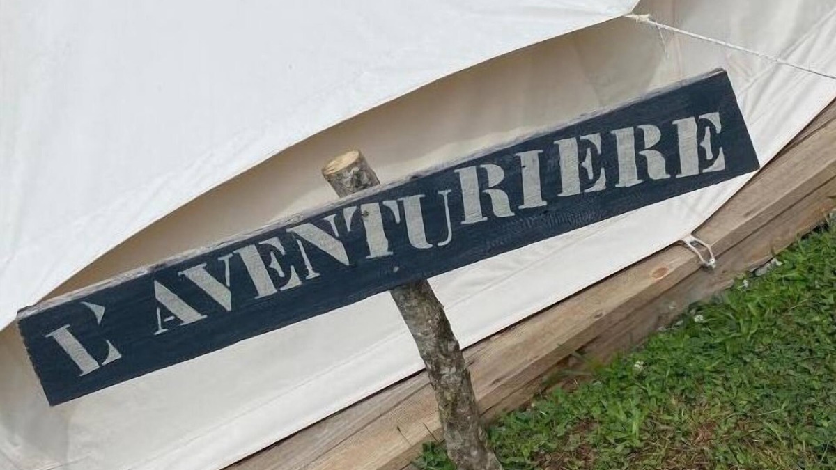 Thiel-sur-Acolin RV Rental | Tente L' aventurière