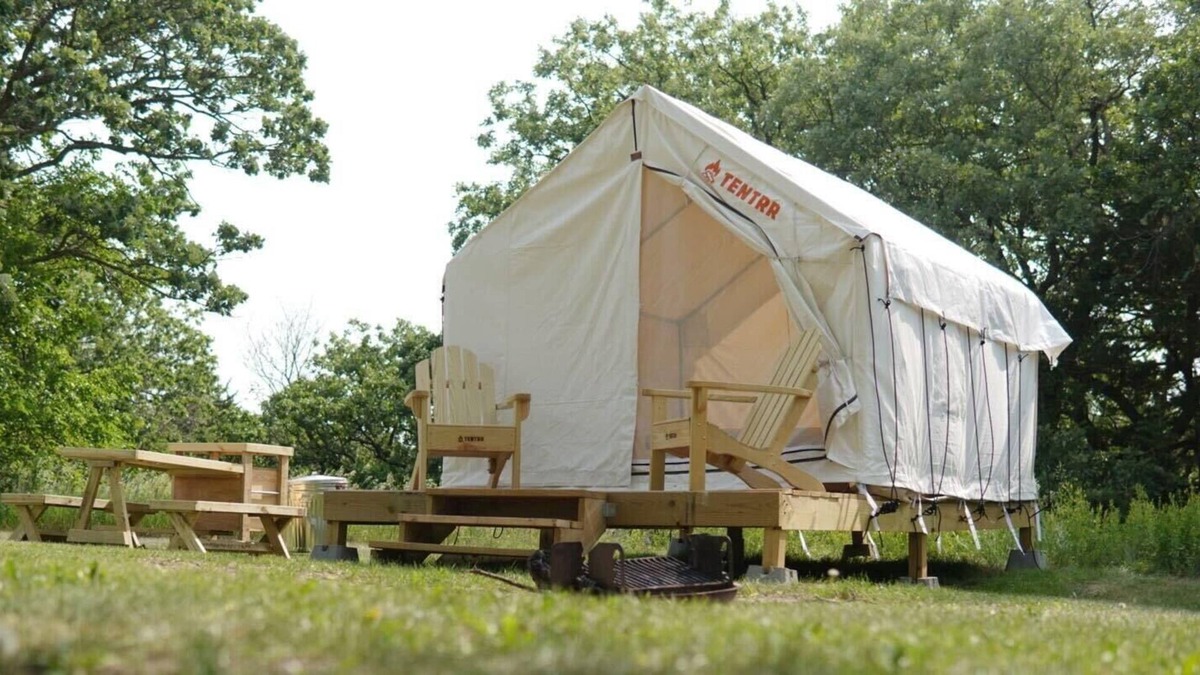 Burbank RV Rental | Tentrr State Park Site - Nebraska Ponca State Park – Woodland C – Single Camp