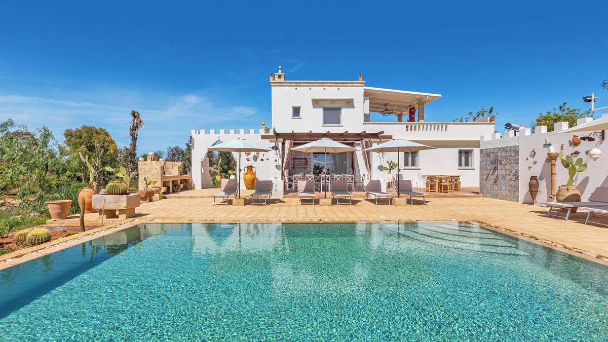 Taurisano Villa | Tenuta La Cornola by BarbarHouse