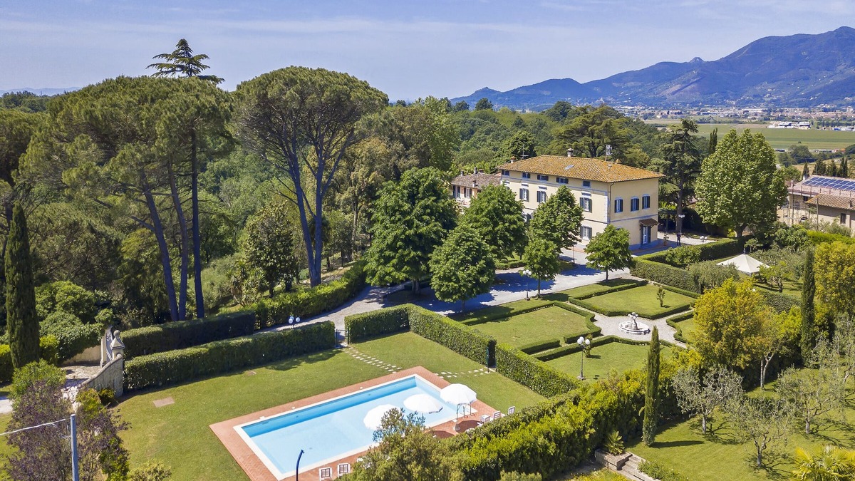 Montecalvoli Villa | Tenuta Santa Colomba, Bientina, Italy