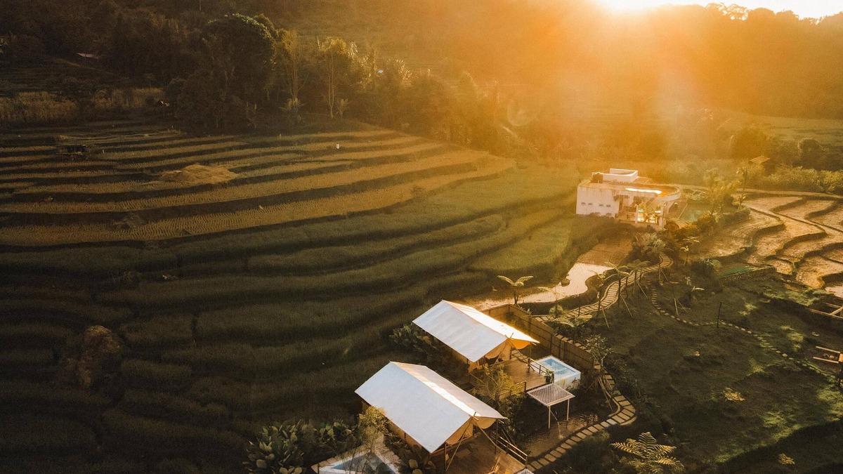 Sumatra RV Rental | Teras bumi Glamping – Nature, Comfort & Culture