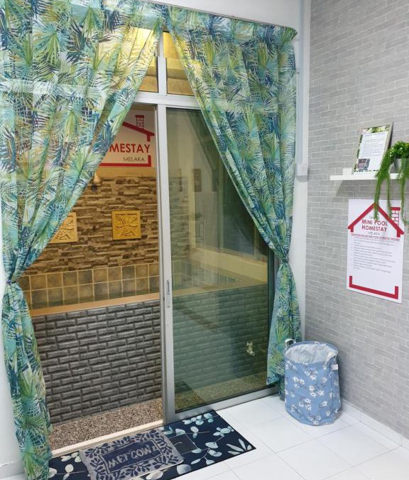 Ayer Keroh House | Teratak Mini Pool Homestay Melaka