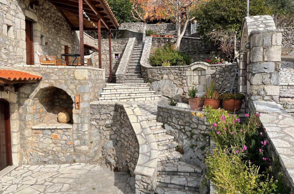 Raftis Villa | Terra Petra Villa at Psari Trikolonon Gortynia