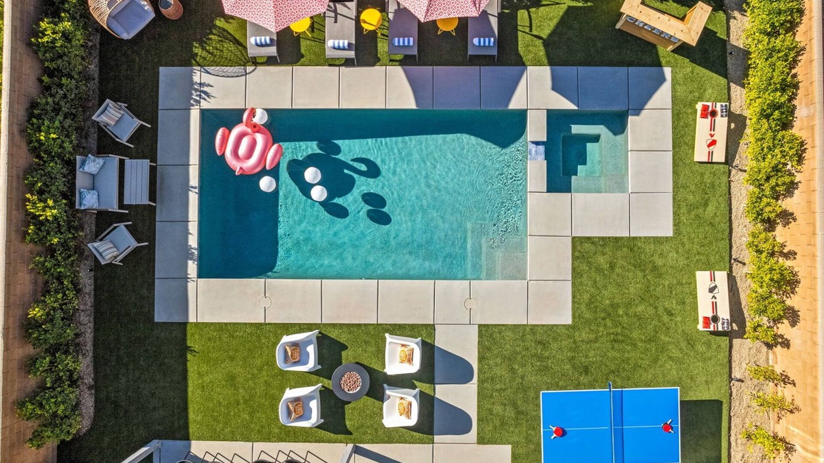 Anastacia House | Terra Tranquila - Resort-Style Pool, Spa and Games