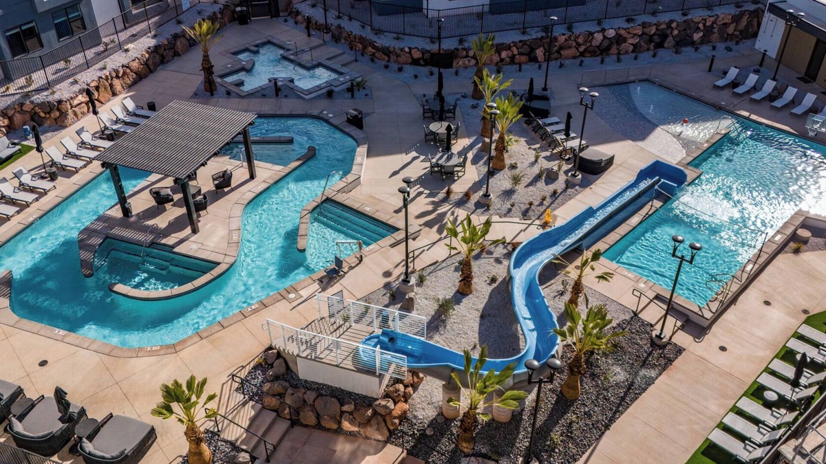 Washington Condo | Terra West L201|Smart TV, PlayStation, Community Amenities w/Water Slide & Outdoor Grill
