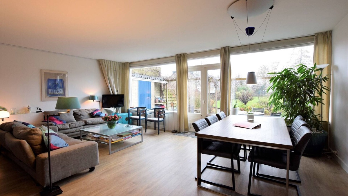 Essesteijn House | Terrace Apartment with Lush Garden