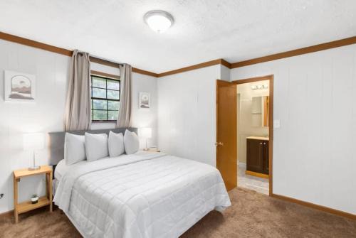Birmingham House | Terrace G Cozy Ranch