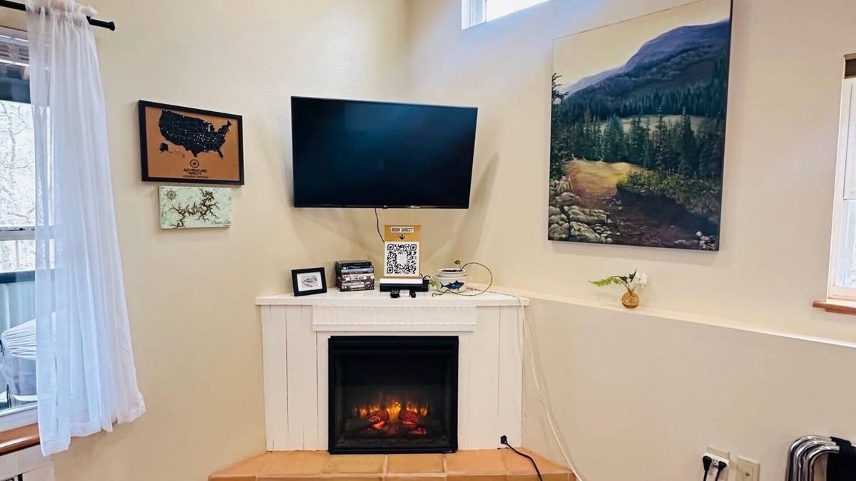 Sylvan Shores Cabin | Terrace - lakefront, hot tub, full kitchen, BBQ, screened in porch, two patios.