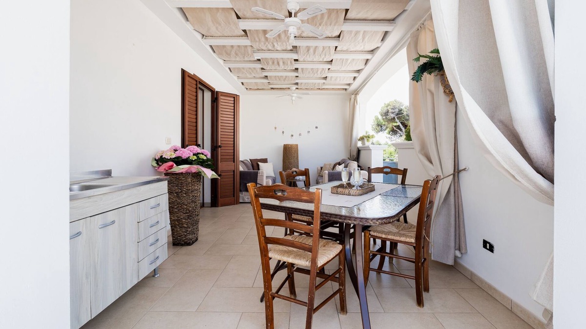 Specchiolla House | Terrace - Veranda - Air-conditioned - Beach 350 m - For families- 2 Bathrooms