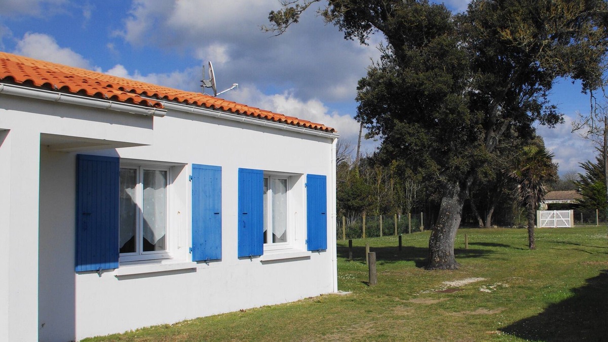 La Remigeasse House | Terraced house, independent, 100 m from the beach of Rémigeasse