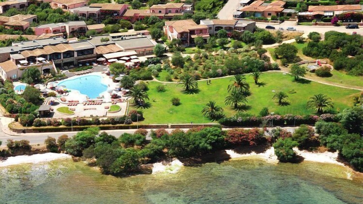 Arzachena House | Terraced house in the holiday residence Cala di Falco