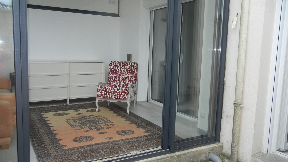 Tarbes House | TERRACED HOUSE WITH PATIO AND PARKING