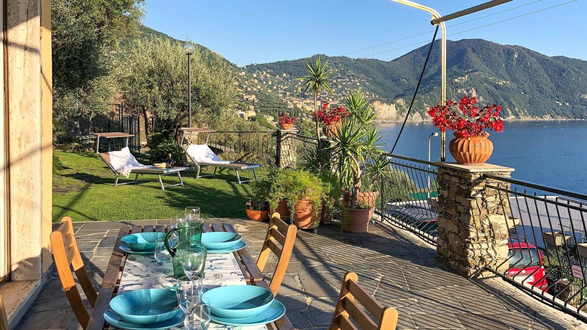 Pontedecimo Apartment | Terrazza sul Golfo Paradiso