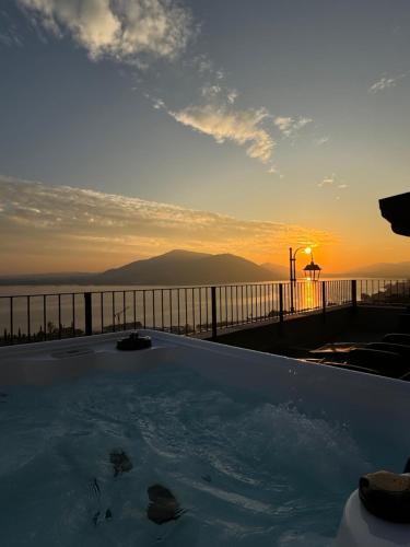 Predore Apartment | Terrazza sulle mura Appartamento Sole