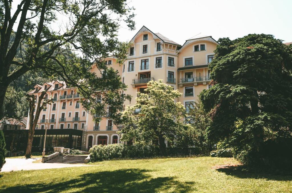 Allevard Apartment | Terres de France - Appart'Hotel le Splendid