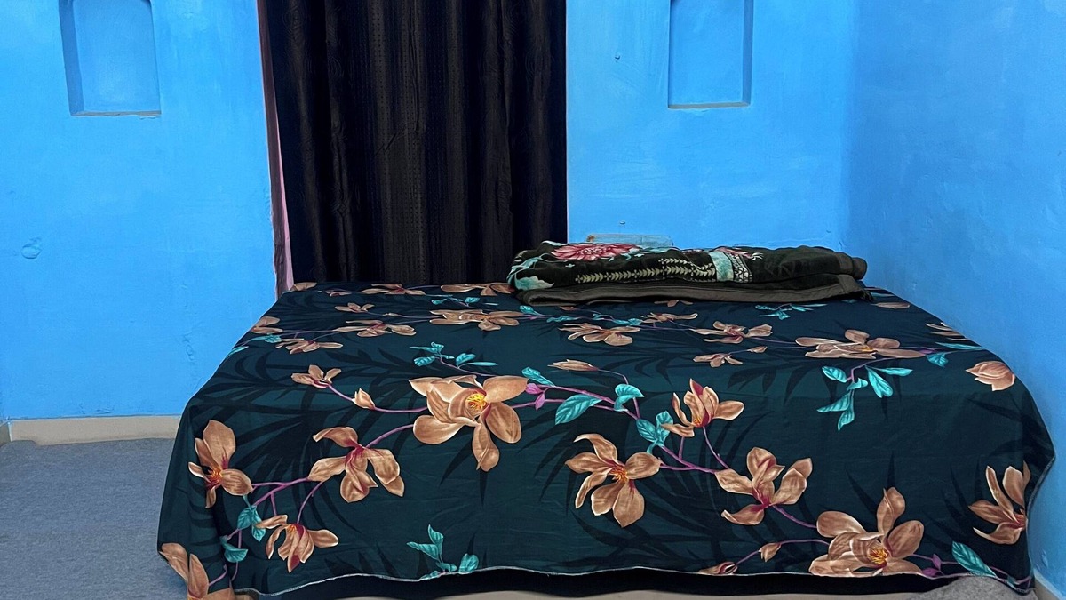 Jhusi House | Terrific bungalow walking distance from Kumbh Mela and Ghats Family friendly