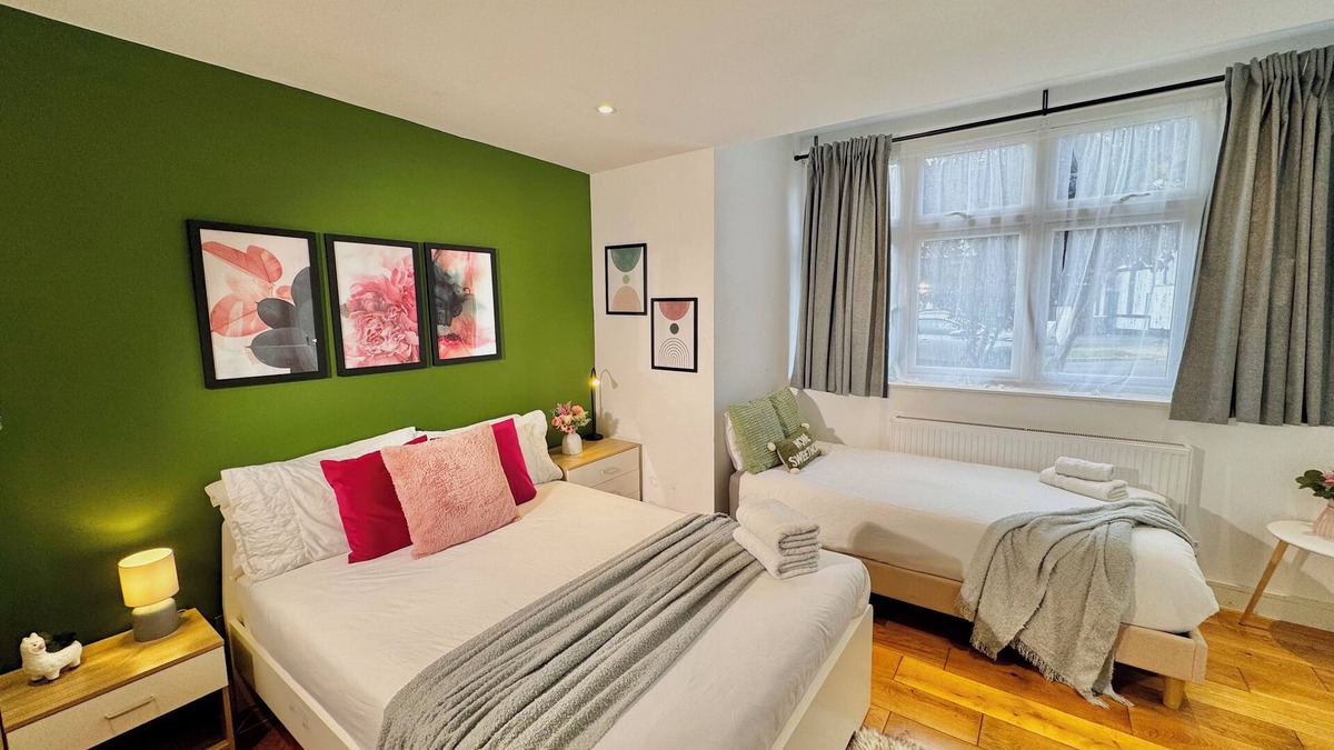 Barnhill Apartment | Terrific En-suite 30min to Central London