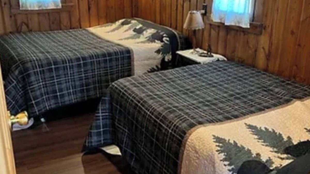 Itasca County Resort | Terrific resort with great swimming beach Wirt Mn. Free amenities!