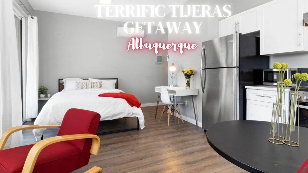 Downtown Albuquerque Apartment | Terrific Tijeras Getaway w Garage – An Irvie Home