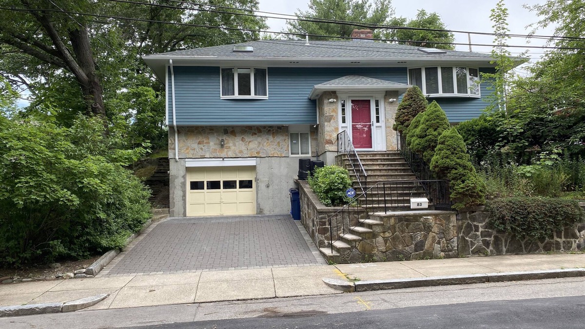 Brook Farm House | Terrific vacation house only 4.5 miles away from downtown Boston