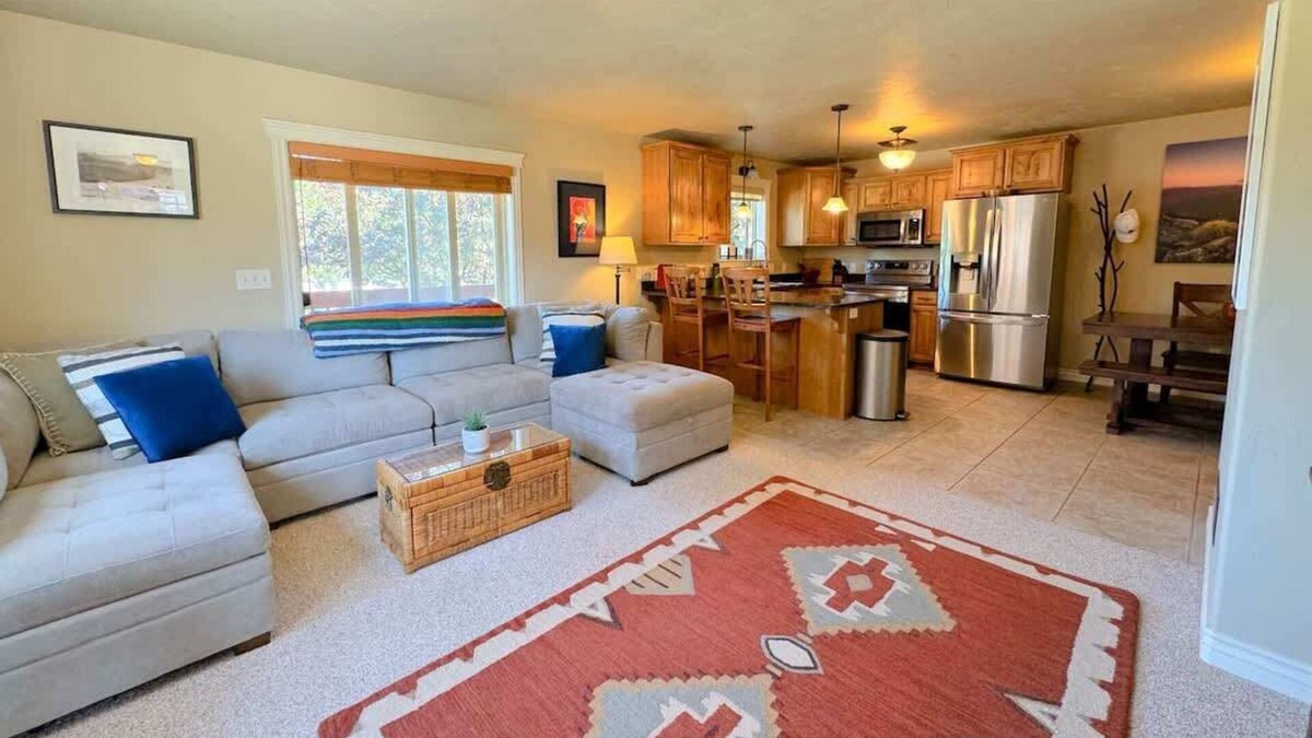 Driggs House | Teton Adventure HQ – Clean, Roomy & Affordable