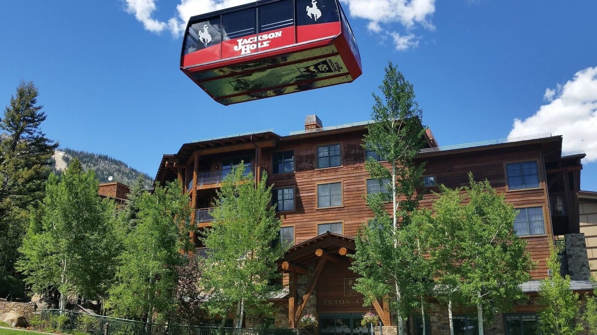 Teton Village Condo | Teton Club 15-35% Off Most Weeks, Ski-in/Out to Tram, Gondola- 4 Hot Tubs & Spa!