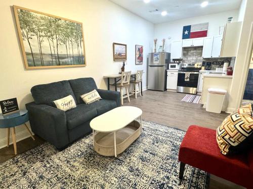 Nederland House | Texas Country 2BR 1BA