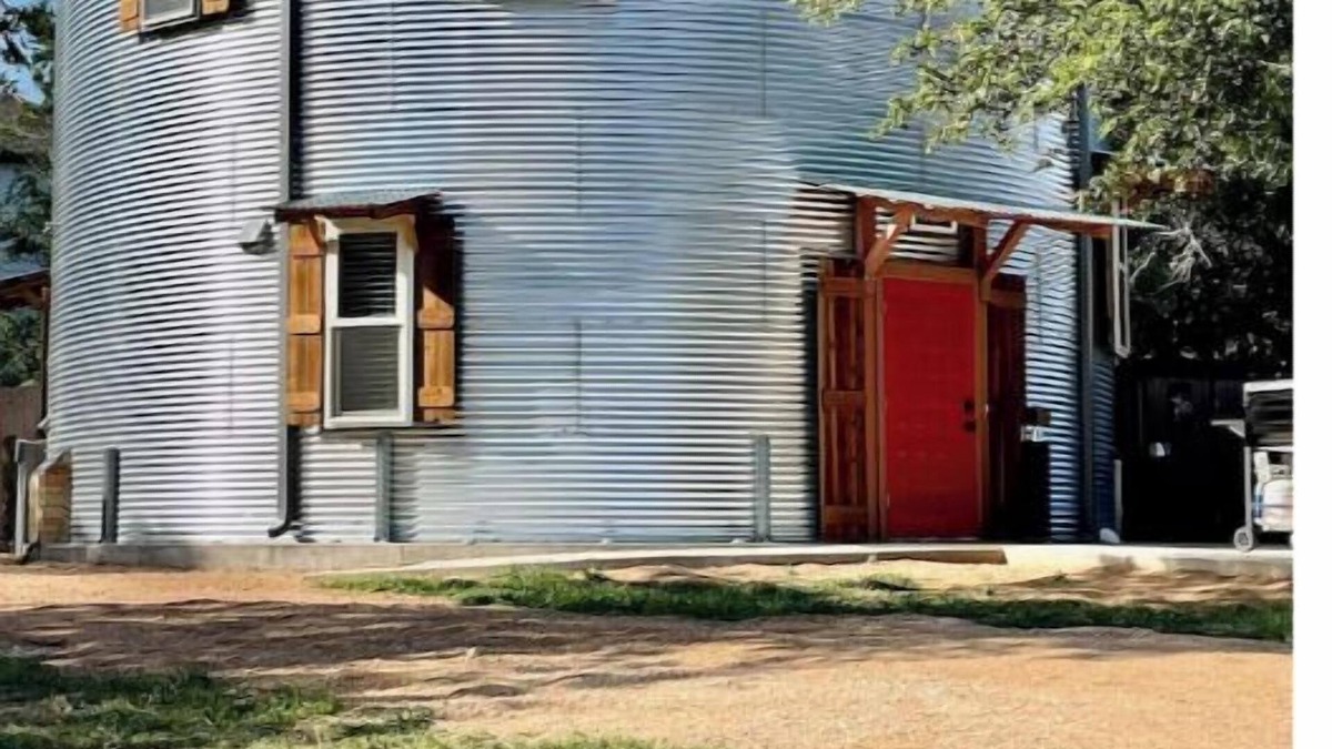 Liberty Hill Apartment | Texas Living, Silo Stylenn