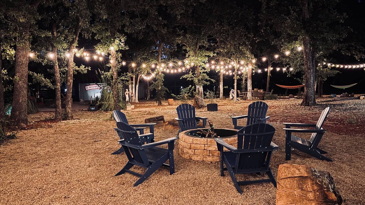 Krugerville House | Texas Luxury Getaway – Private & Unique